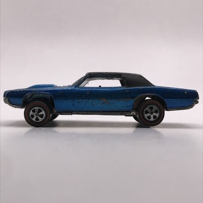 Hot Wheels Redline Custom T-Bird 1967/1968 Blue Champagne Int