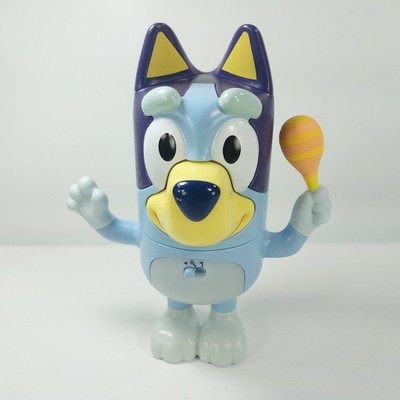 VTech Shake It Bluey 5602 Interactive Talking & Dancing Bluey Toy Lights Sounds