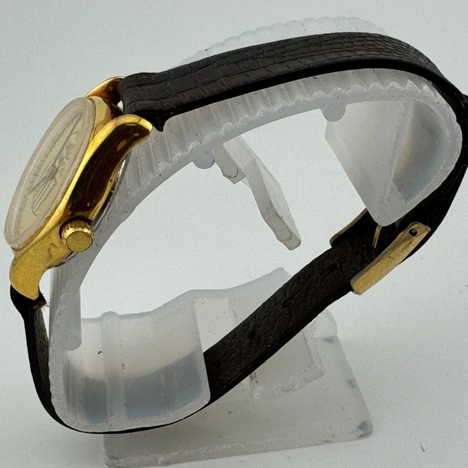 Antigo Union Pacific Swiss relógio de quartzo analógico feminino tom dourado ~ para reparo de peças - Imagem 4 de 4