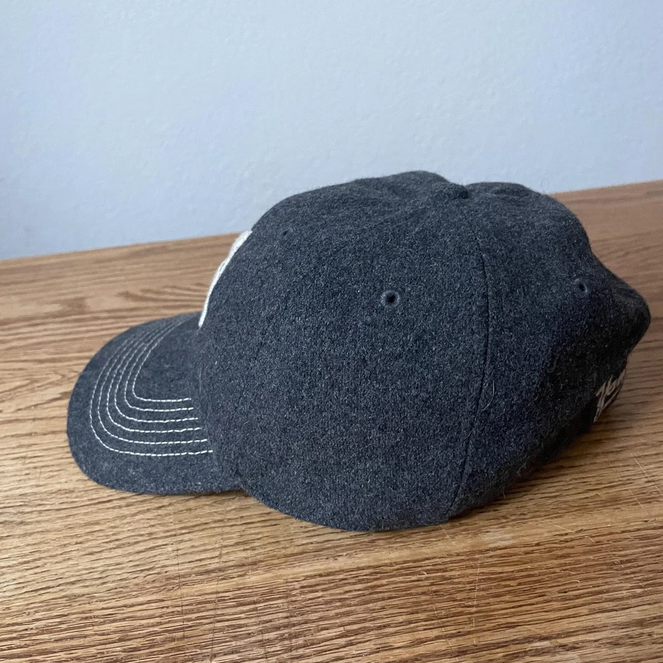 New York Yankees Hat Cap Fitted Mens Medium Gray MLB Baseball Cooperstown Wool - Image 2 of 4