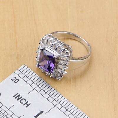 BONITO ANILLO EN PLATA 925 Y ZIRCONITA EN COLOR MALVA.