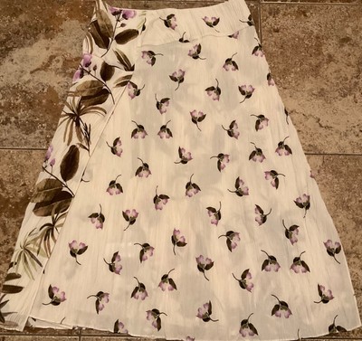 VINCE IVORY FLORAL CREPED MIDI SKIRT ( SIZE 8 ) PREOWNED