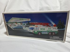 1996 Hess Emergency Truck &ndash; Mint in Box &ndash; Lights & Siren &ndash; Vintage Hess
