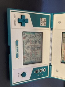 VINTAGE 1982 Nintendo Game & Watch Multi Screen GREEN HOUSE GH-54 Handheld works