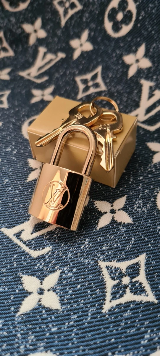 Lucchetto louis vuitton best sale originale