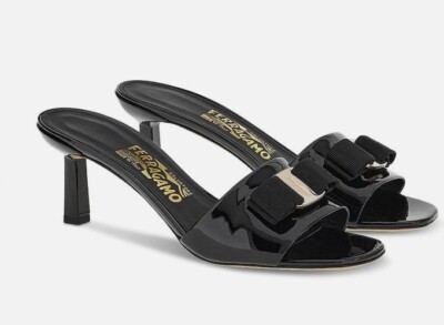 Salvatore Ferragamo Womens Glo 55 Patent Heels Shoes Black. Size 9. NWB