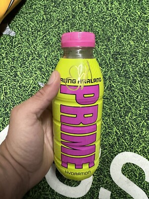 PRIME HYDRATION DRINK 500ml ERLING HAALAND MANCITY FLAVOR KSI RARE STRAWBERRY