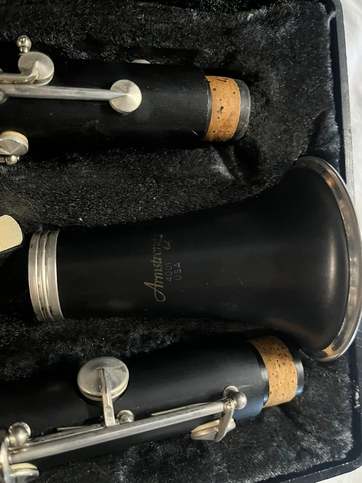 复古 Armstrong Elkhart 美国 4001 单簧管 带保护壳和配件 — 第 2/4 张图片