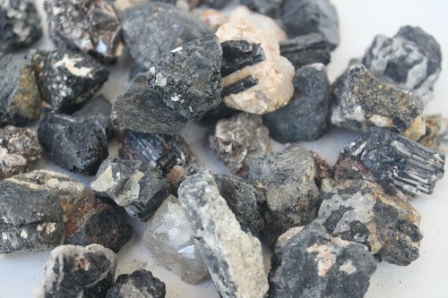 Five Black Tourmaline Natural Stones 30-40mm Protection Healing Crystal Shield - Picture 5 of 8