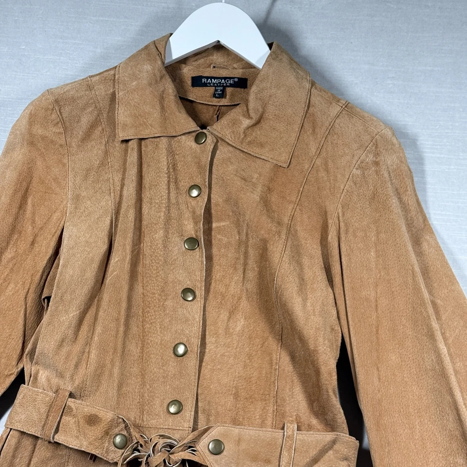 Chaqueta de gamuza Rampage para mujer grande Y2K con cinturón flecos botón cuero bolsillos largos Foto 4 de 4