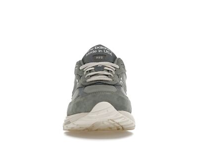 KITH × New Balance 993 Grey 29cm mqdefault.jpg