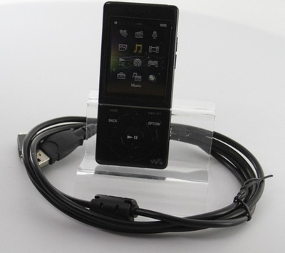 Sony 16 GB Walkman - Video MP3 Player - Black - Used (NWZ-E585/BM)