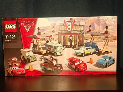 LEGO Disney Pixar Cars 2 8487 Flo's V8 Café + Anleitung, Set in TOP Zustand!!!