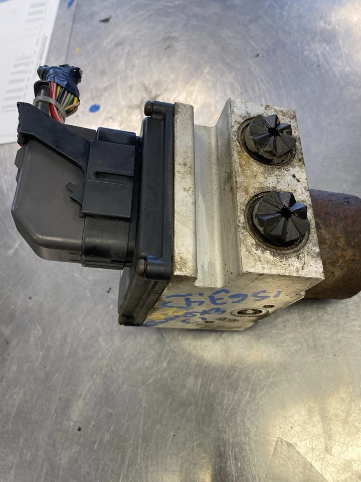 12-17 BOMBA FRENO ANTIBLOQUEO UNIDAD ABS CHEVY EXPRESS GMC SAVANA 2500 3500 22792968  Foto 3 de 4