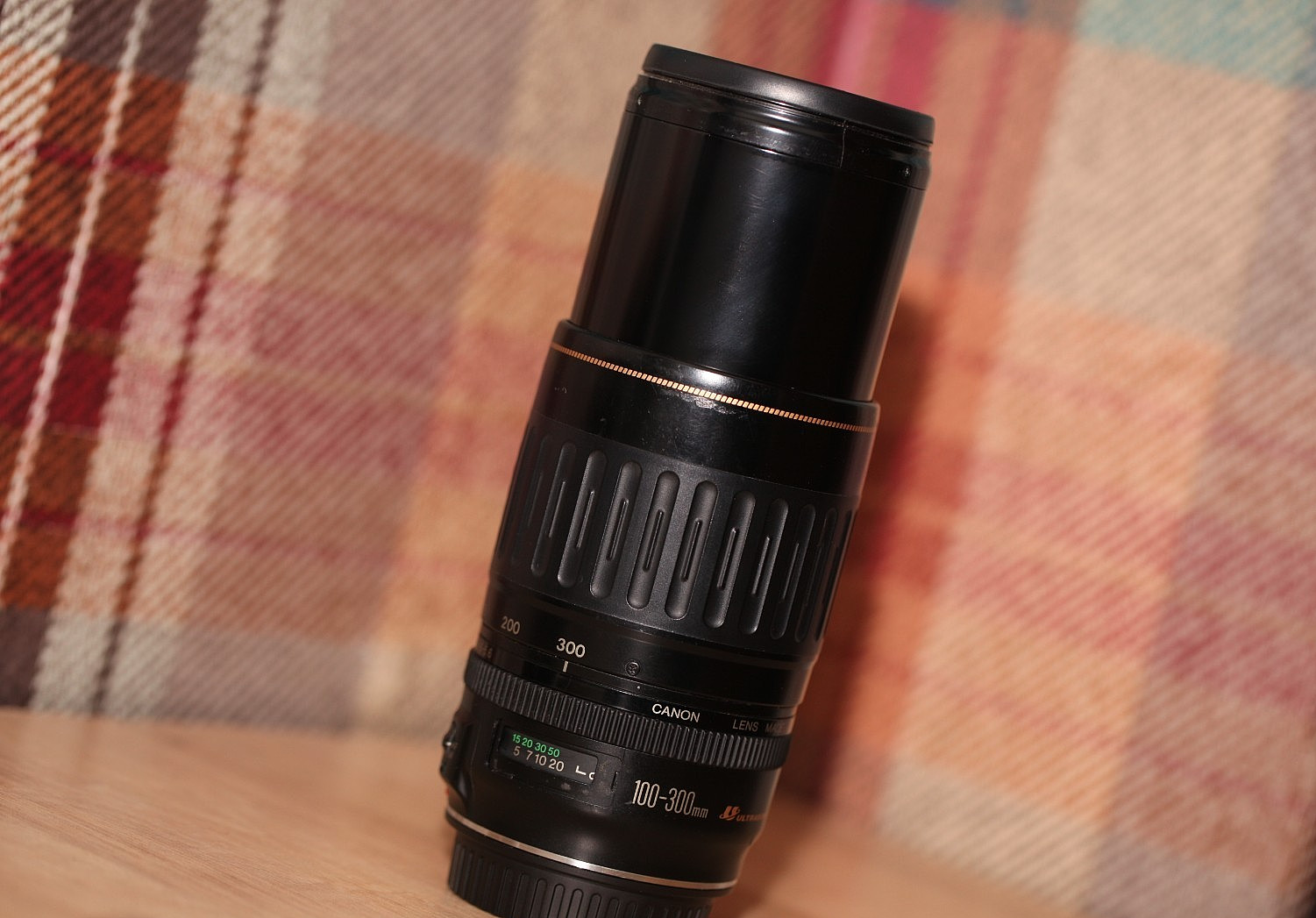 Canon EF USM 100-300mm f/4.5-5.6 - Telephoto Lens *FAULTY*