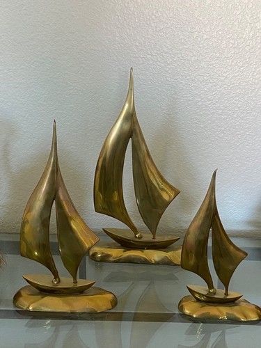 3 Brass Enesco Sailboats, 11.5", 9.5", 7.5" - Picture 6 of 10