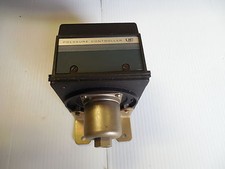 UNITED ELECTRIC CONTROLS PRESSURE CONTROL SWITCH J302 MODEL 144 0-20 PSI