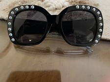 WOMENS OVERSIZED BLACK SUNGLASSES WITH PEARL BORDER, UNBRANDED...