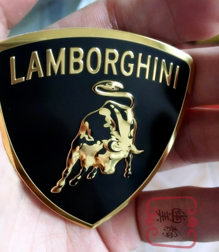 Logo Badge Lamborghini Scudo in metallo Toro oro gold Urus Uracan Aventador 6 cm - Foto 3 di 3