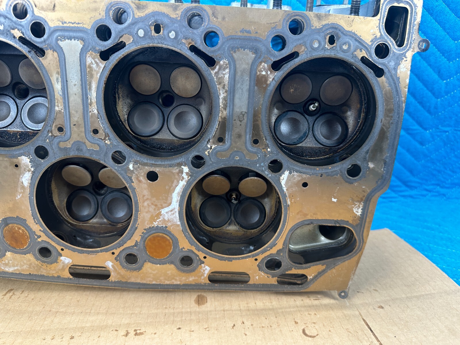 Bentley Cont Flying Spur BWR Engine Cylinder Head Passenger's Side 2006-2012 OEM