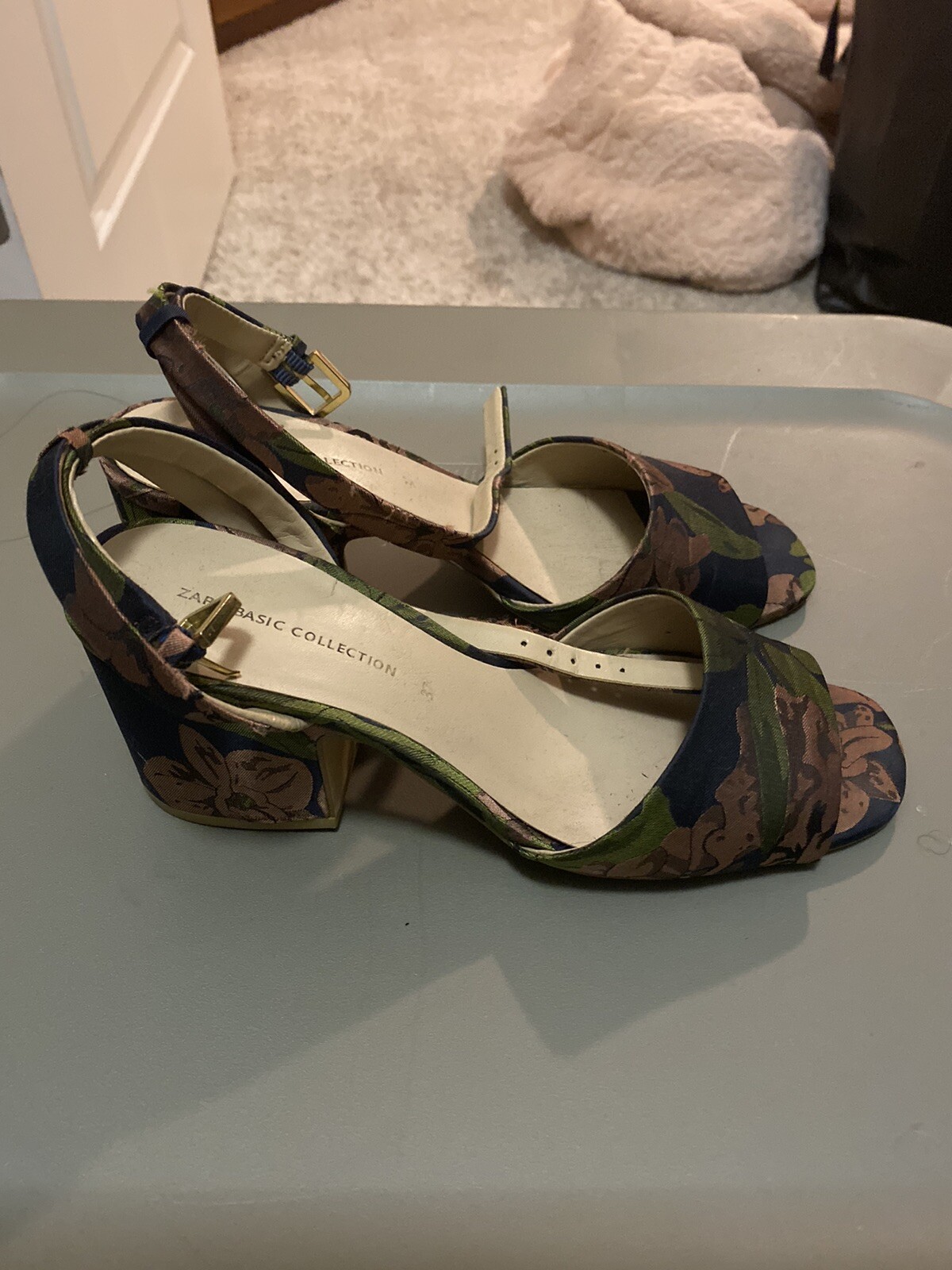 ZARA Floral Low Heel Sandal Gem