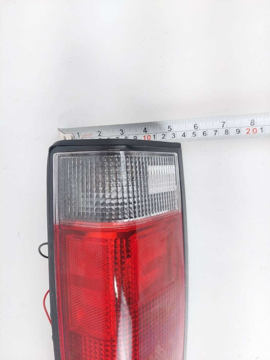 Tail Lights Rear lamp for Nissan D21 Hardbody 1986-1997 NI2800103