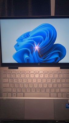 SHOOT ME OFFERS READ DESCRIPTION HP PAVILION X360 11th Gen  Excellent Condition
