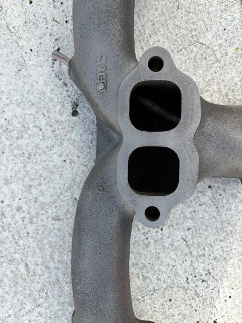 Corvette 1961 colector de escape derecho 3750558 F15 OEM 283 no FI original GM Foto 2 de 4