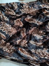 Approx 51x 117inches 2.9m x1.3 Brown Flower Velvet Fabric