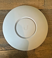 Ubiquiti UniFi UAP-AC-LITE Access Point