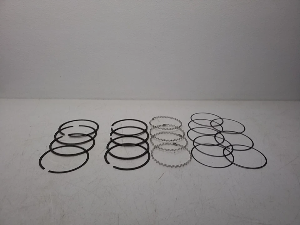 Комплект поршневых колец герметичной мощности двигателя E384K — первоклассная прочная производительность - Изображение 3 из 4