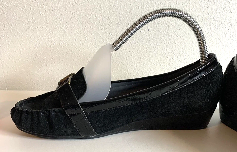 Vintage Suede Loafers Womens Size 8 Black with Buckles Vintage 90s Preppy - Image 4 of 4