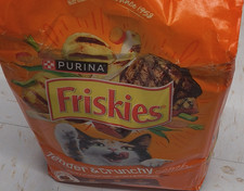 Purina Friskies Tender Crunchy Combo Chicken Dry Cat Food