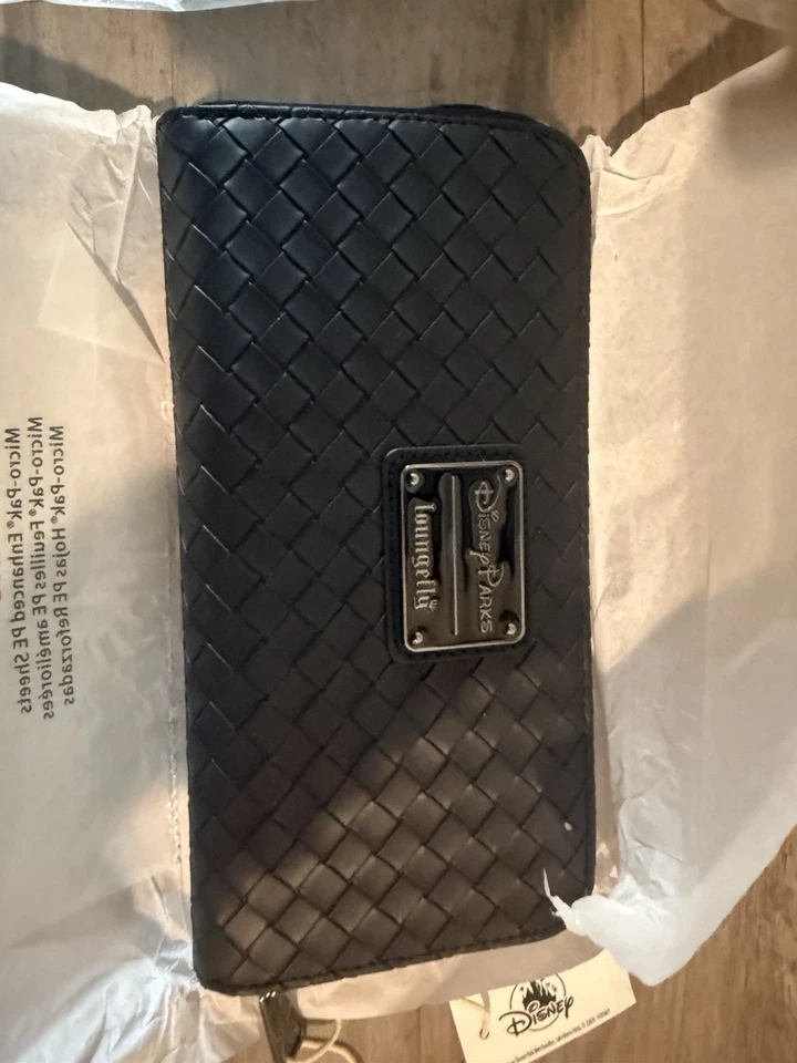 全新带标签 Loungefly 迪士尼公园米老鼠耳朵黑色编织钱包新品 — 第 2/4 张图片