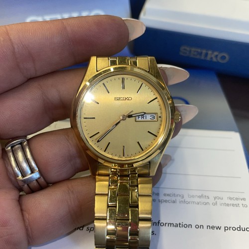 Seiko Spirit Gold Tone Men's Wrist Watch - 7N43-9048 QUARTZ Day / Date Water Res - Picture 5 of 15