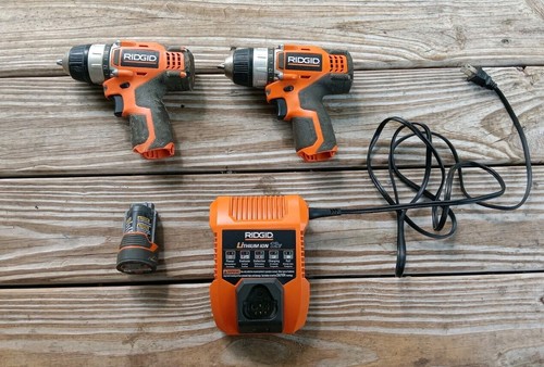 Ridgid R82005 Compact 12V Cordless Drills W/ Battery and Charger ALL FOR PARTS !