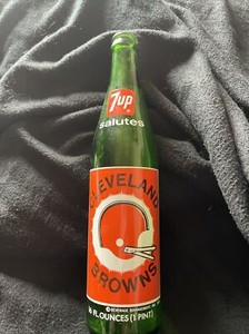 1974 Vintage 16oz 7up Bottle CLEVELAND BROWNS Football Championships on Back