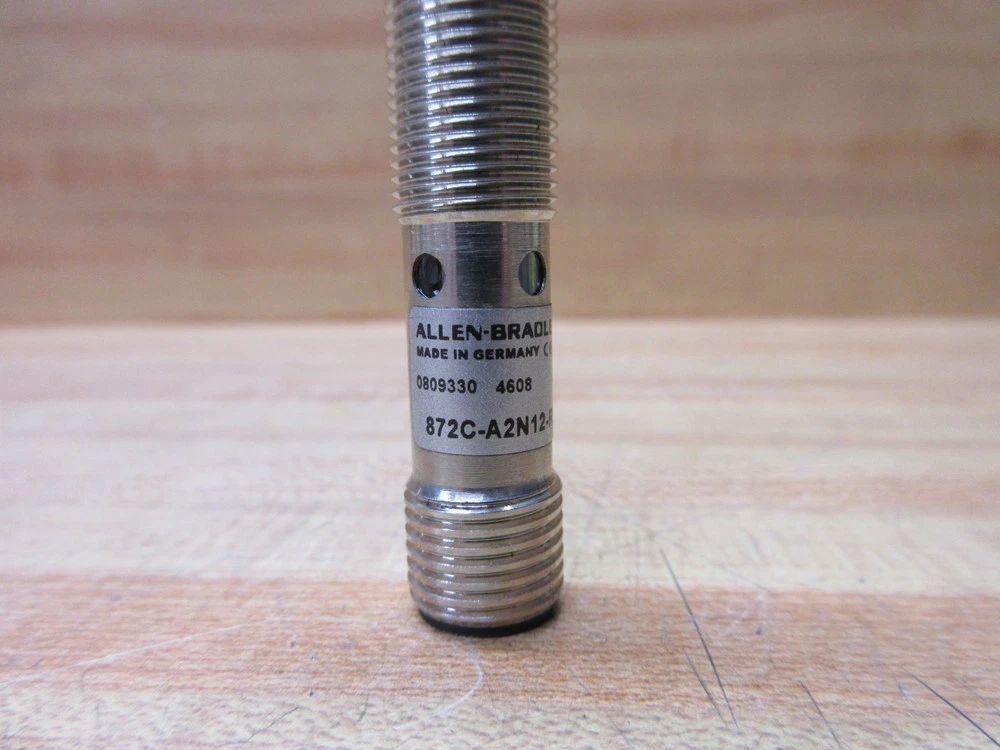 Allen Bradley 872C-A2N12-R3 Inductive Proximity Sensor