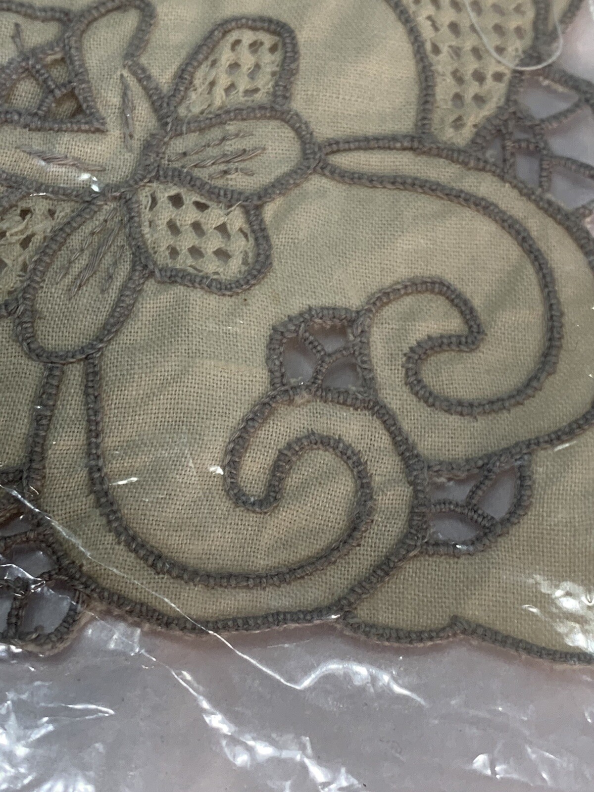 Vtg Embroidered Square Tissue Box Cover Cotton New Old Stock Cream Bathroom Deco