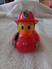 Munchkin HOT Rubber Duck Fireman Bubble Bath Child Bathtub Temp.