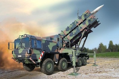 Trumpeter  1088 1/35 Patriot Abschussrampe auf 15t. Mil gl BRA1