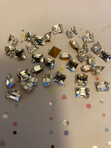 Swarovski #109 /4500 Baguette Rhinestone Crystal 6x5mm Pack of 8 REPAIR Craft - Picture 7 of 7