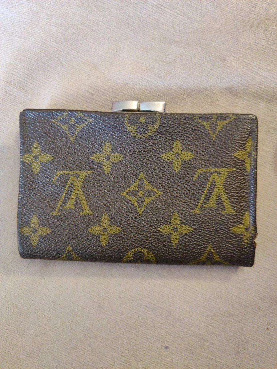 Louis Vuitton Malletier Kisslock Coin Change Purse Wallet