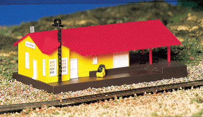 Bachmann 45907 N Scale Built Up Freight Station