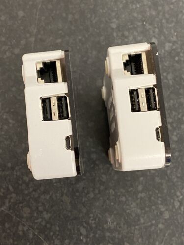 2x Raspberry Pi P1 Model - Afbeelding 3 van 5