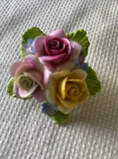"Dorothy Ann" Vintage 1950's Porcelain china brooch - England