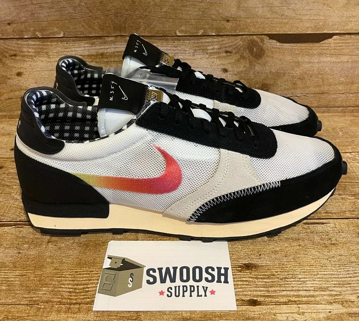 nike daybreak bright crimson