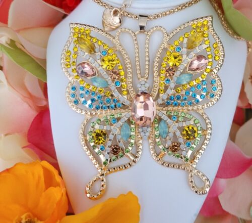 NEW SPRING COLLECTION BETSEY JOHNSON CRYSTAL  BUTTERFLY PENDANT BRIGHT NECKLACE - Picture 1 of 10