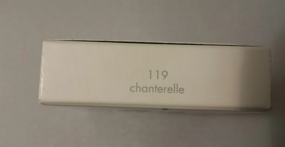 Sombra intensa Calvin Klein Tempting Glance - #119 Chanterelle - Imagem 3 de 4