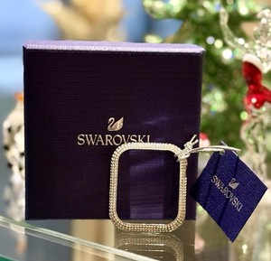 Swarovski Crystal 40MM Sparkling Apple Watch Series 4, 5 & 6 Case 5572573 *READ*